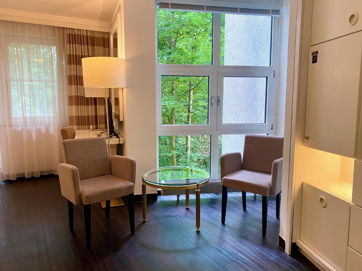 Relexa Waldhotel Schatten Stuttgart Eksteriør bilde