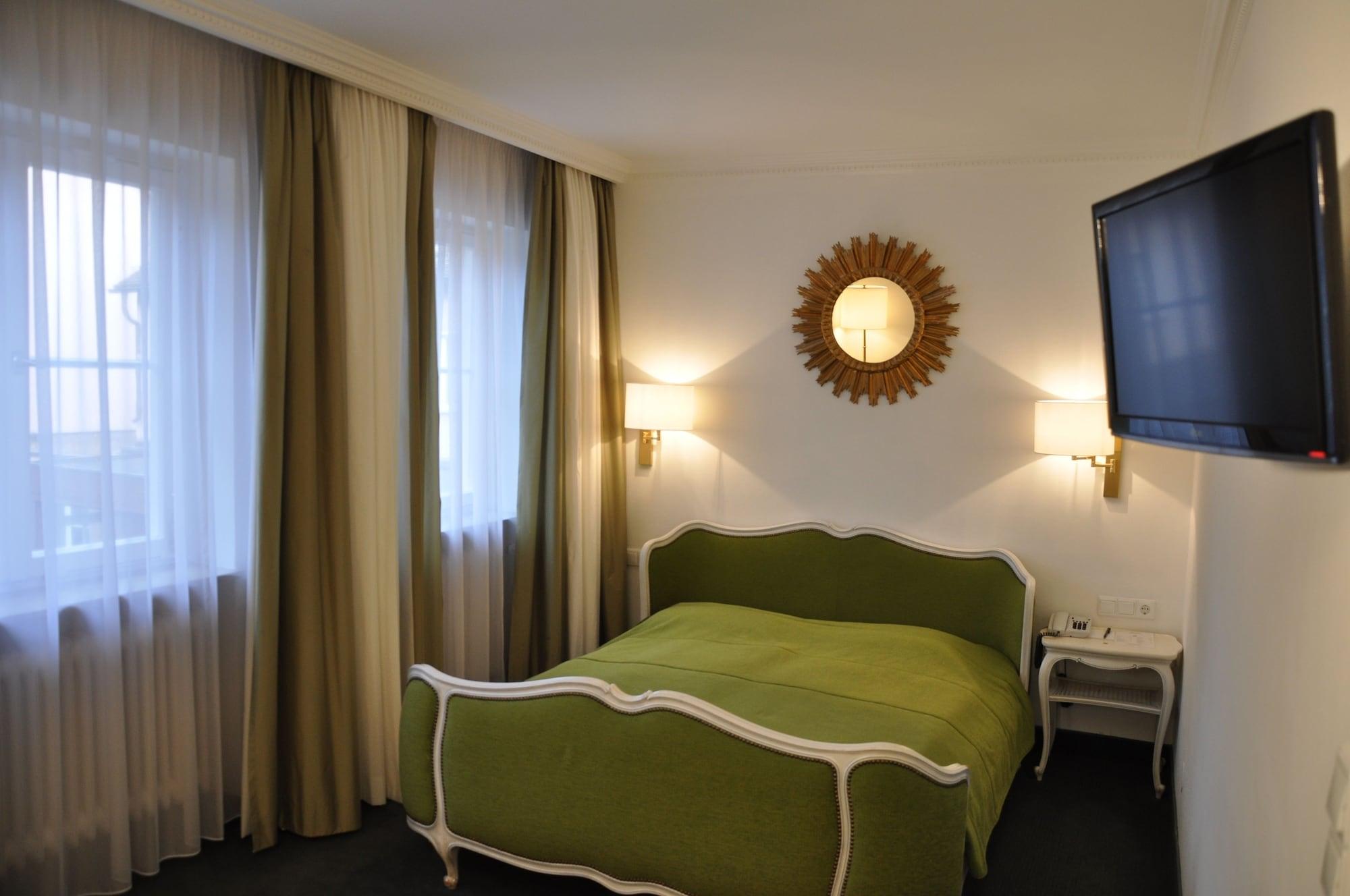 Relexa Waldhotel Schatten Stuttgart Eksteriør bilde